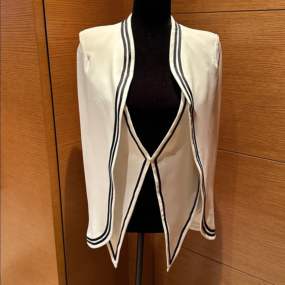 Chic CAPE Blazer with Black Trim
